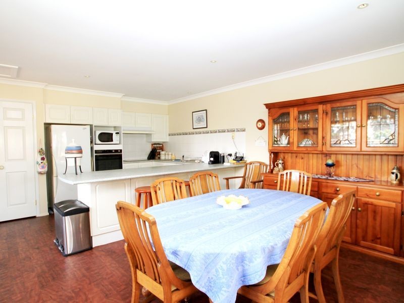 37 Ray Street, Sussex Inlet NSW 2540