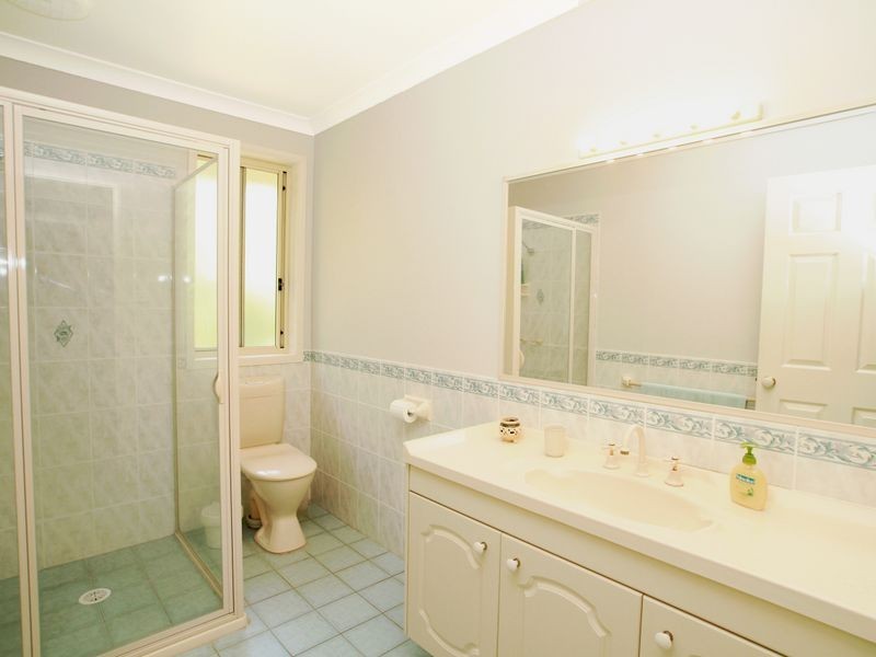 37 Ray Street, Sussex Inlet NSW 2540