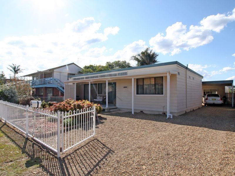 3 Riviera Avenue, Sussex Inlet NSW 2540