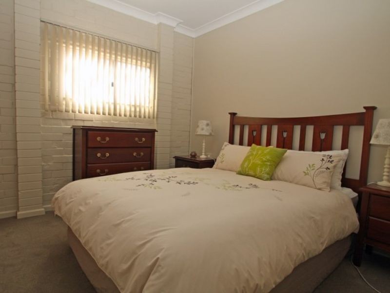 11 Lagoon Crescent, Sussex Inlet NSW 2540