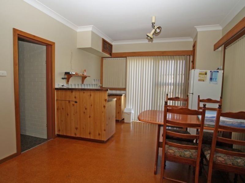 11 Lagoon Crescent, Sussex Inlet NSW 2540