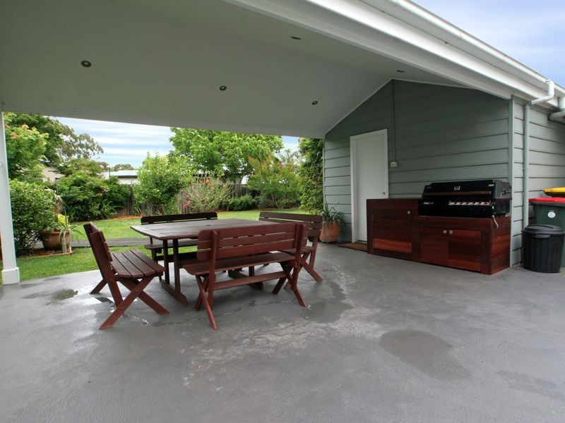 4 Ethel Avenue, Sussex Inlet NSW 2540