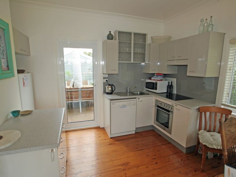 4 Ethel Avenue, Sussex Inlet NSW 2540