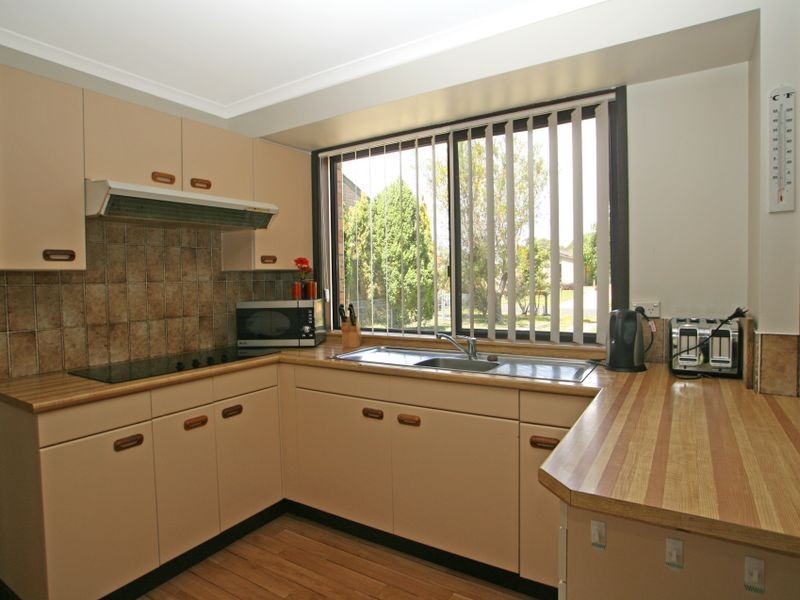 12 Finch Place, Sussex Inlet NSW 2540