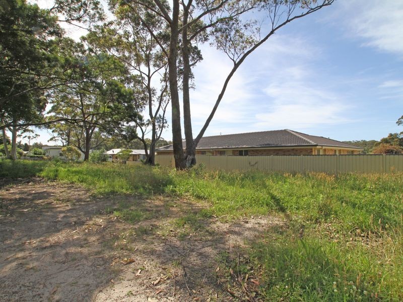 16 Wildwood Avenue, Sussex Inlet NSW 2540