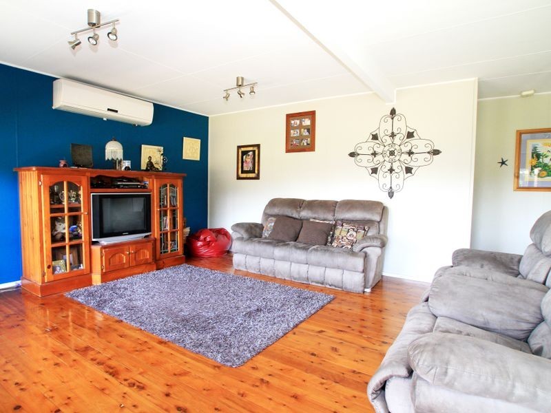 1 Greentree Avenue, Sussex Inlet NSW 2540