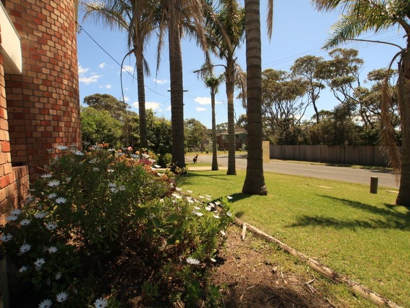 1 Myrniong Grov, Berrara NSW 2540