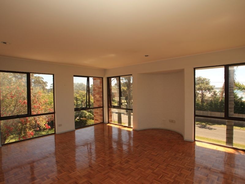 1 Myrniong Grov, Berrara NSW 2540