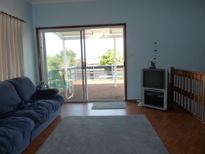 14 Ocean View Road, Sussex Inlet NSW 2540