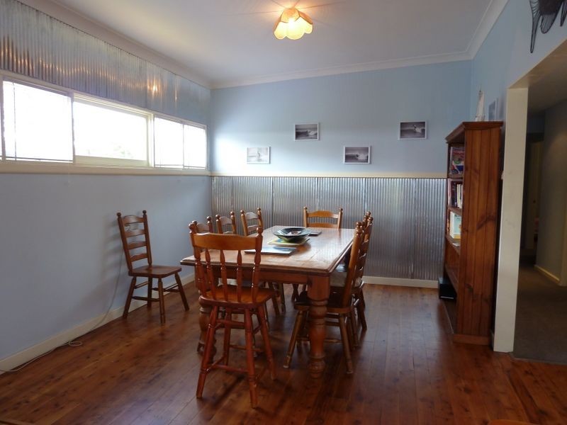 14 Ocean View Road, Sussex Inlet NSW 2540