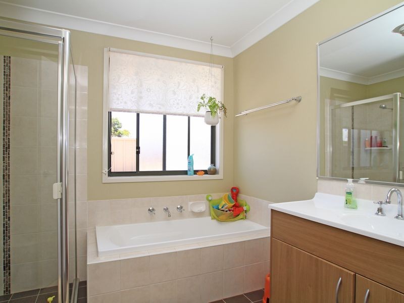 4 Buttonwood Close, Sussex Inlet NSW 2540