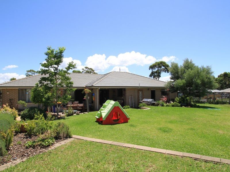 4 Buttonwood Close, Sussex Inlet NSW 2540