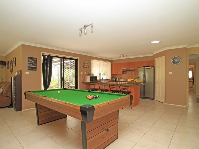 6 Wayfarer Drive, Sussex Inlet NSW 2540