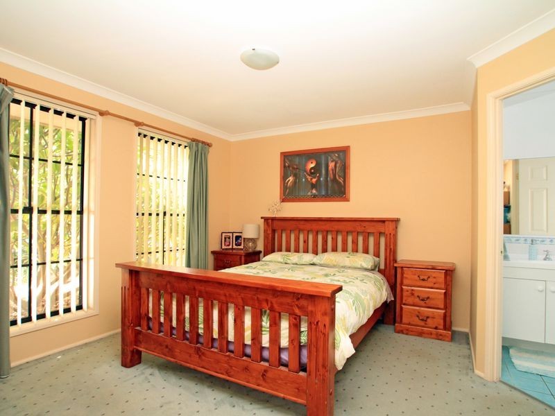 6 Wayfarer Drive, Sussex Inlet NSW 2540