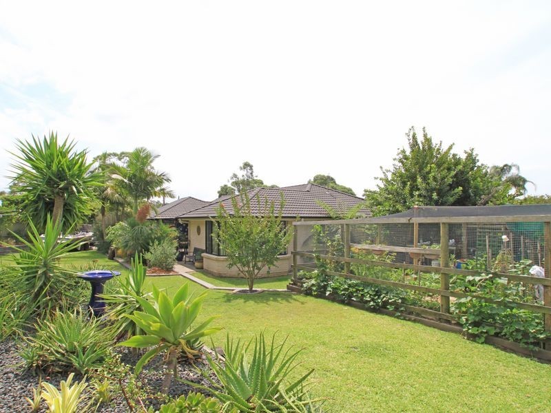 6 Wayfarer Drive, Sussex Inlet NSW 2540