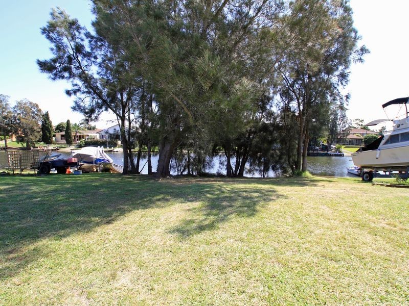 8 Ibis Place, Sussex Inlet NSW 2540