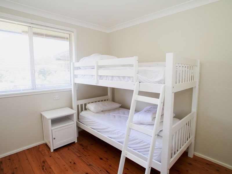 9 Lagoon Crescent, Sussex Inlet NSW 2540