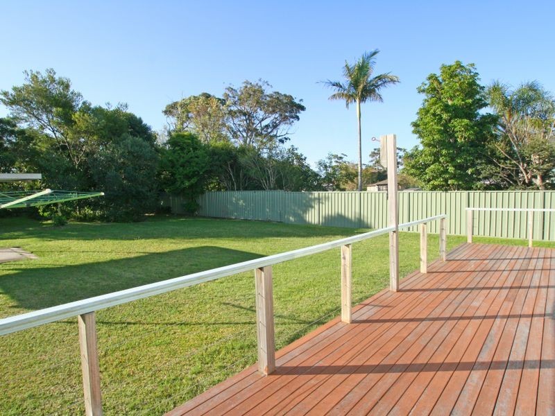 19 Iverison Road, Sussex Inlet NSW 2540