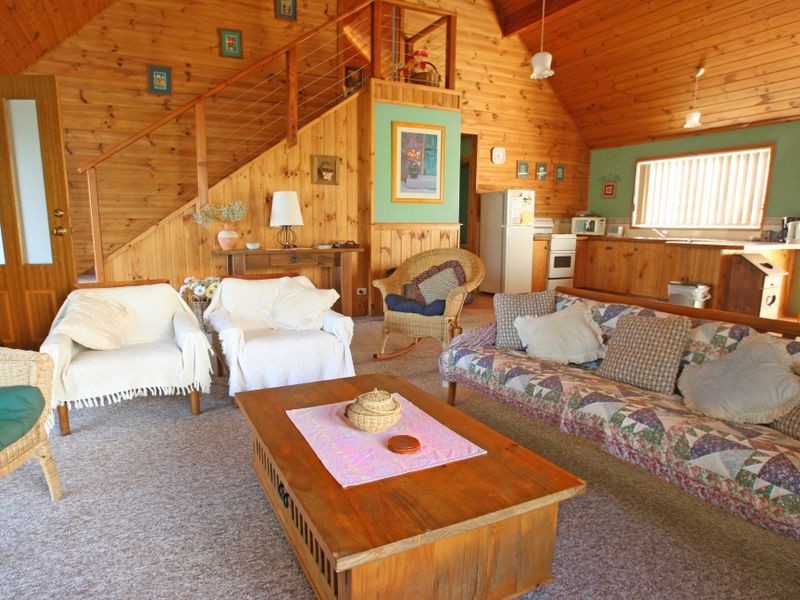 19 Iverison Road, Sussex Inlet NSW 2540