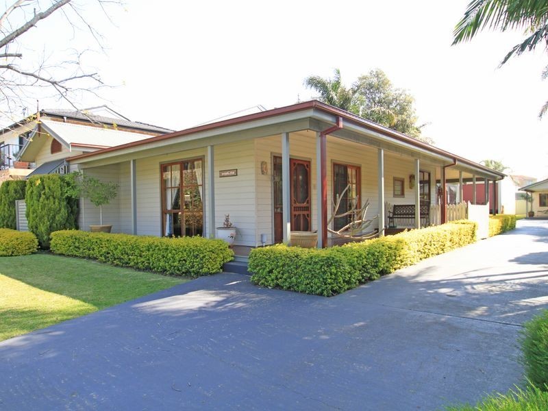 235 River Road, Sussex Inlet NSW 2540