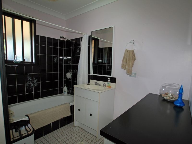 11 Jacana Close, Sussex Inlet NSW 2540