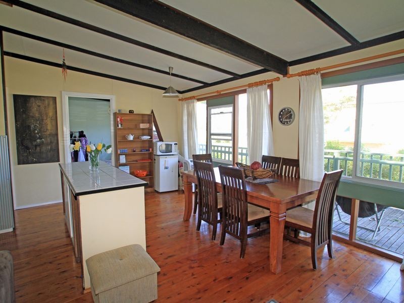 22 Beachview Avenue, Berrara NSW 2540