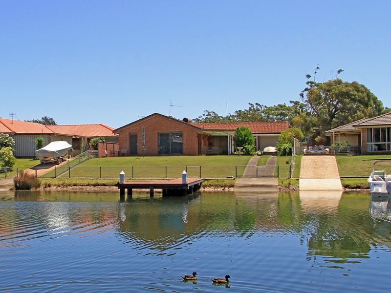 44 Thora Street, Sussex Inlet NSW 2540