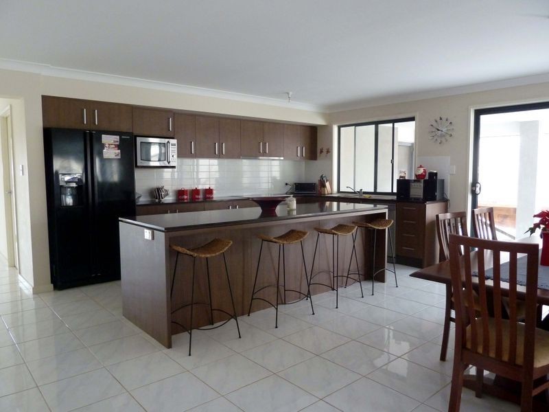 11 Seaberry Street, Sussex Inlet NSW 2540