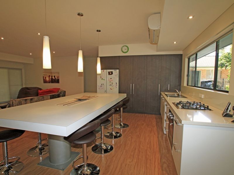 10 Bottle Brush Ave, Basin View NSW 2540