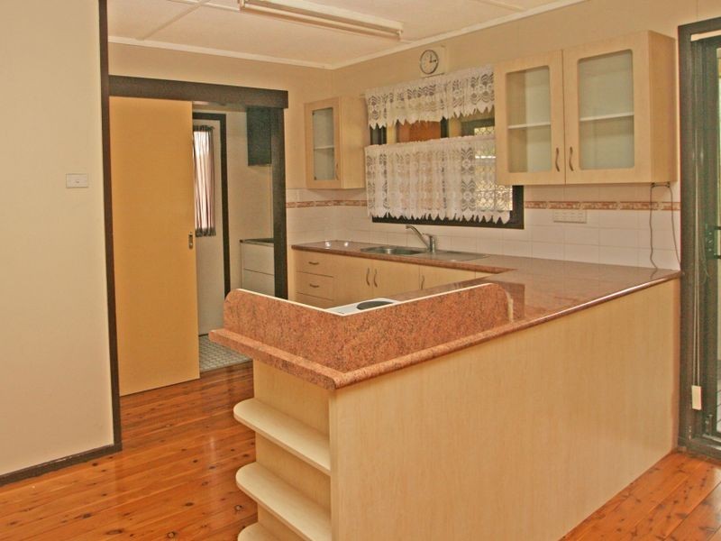 6 Ridge Avenue, Sussex Inlet NSW 2540