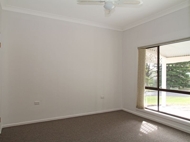 21 Pacificana Drive, Sussex Inlet NSW 2540
