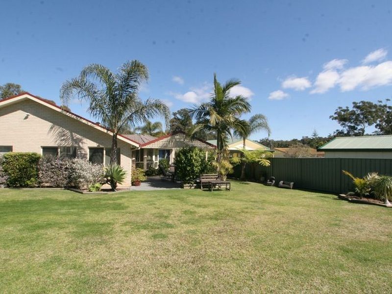 3 River Road, Sussex Inlet NSW 2540