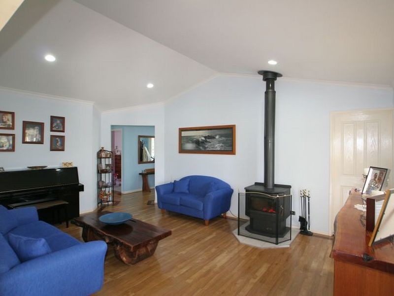 3 River Road, Sussex Inlet NSW 2540