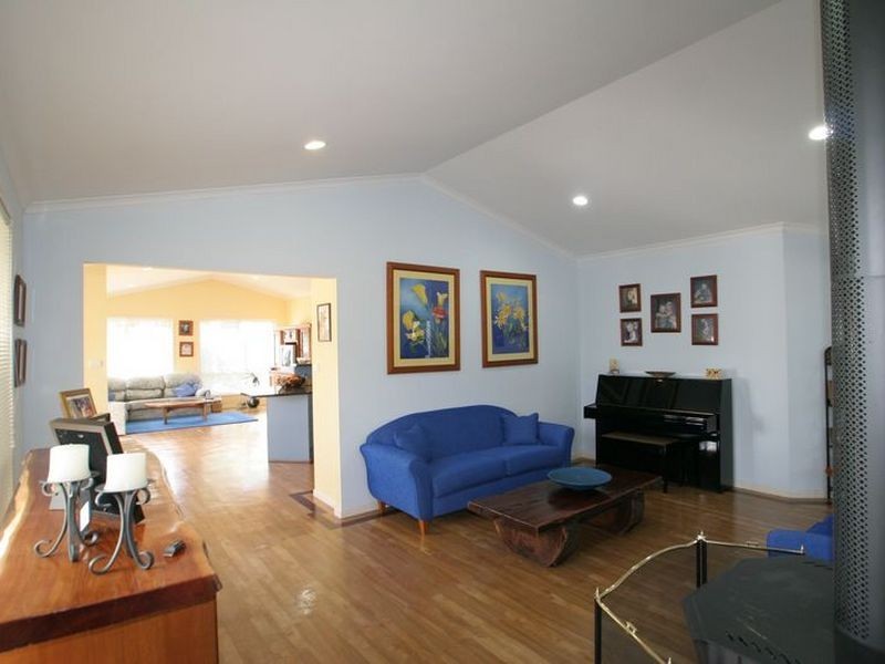 3 River Road, Sussex Inlet NSW 2540
