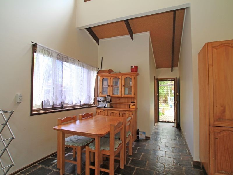 10 Inlet Avenue, Sussex Inlet NSW 2540