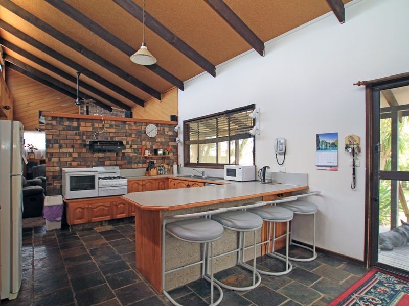 10 Inlet Avenue, Sussex Inlet NSW 2540