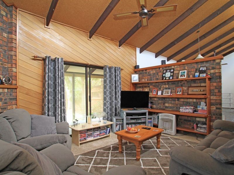 10 Inlet Avenue, Sussex Inlet NSW 2540