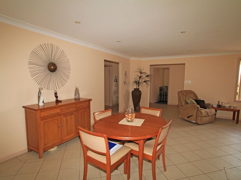 2 Jacana Close, Sussex Inlet NSW 2540