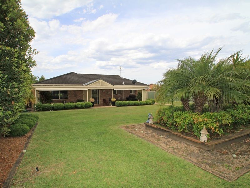 2 Jacana Close, Sussex Inlet NSW 2540