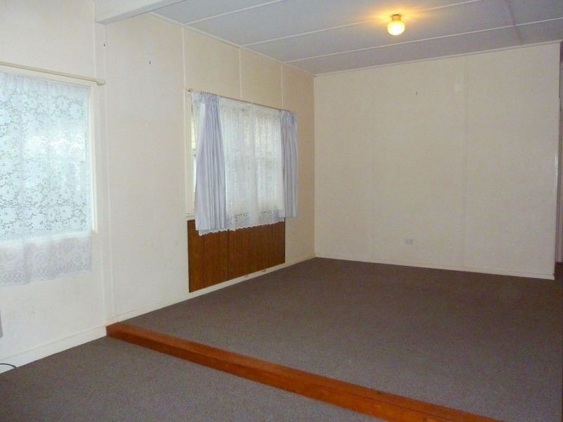 Nielson Lane, Sussex Inlet NSW 2540