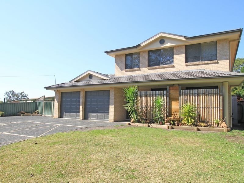 24 Suncrest Avenue, Sussex Inlet NSW 2540