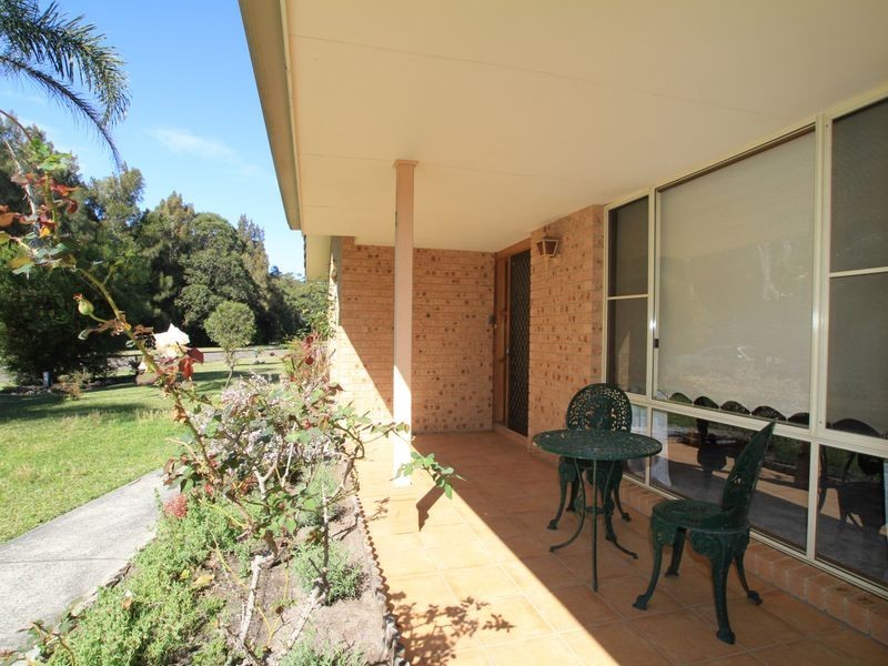 1 Sandpiper Way, Sussex Inlet NSW 2540