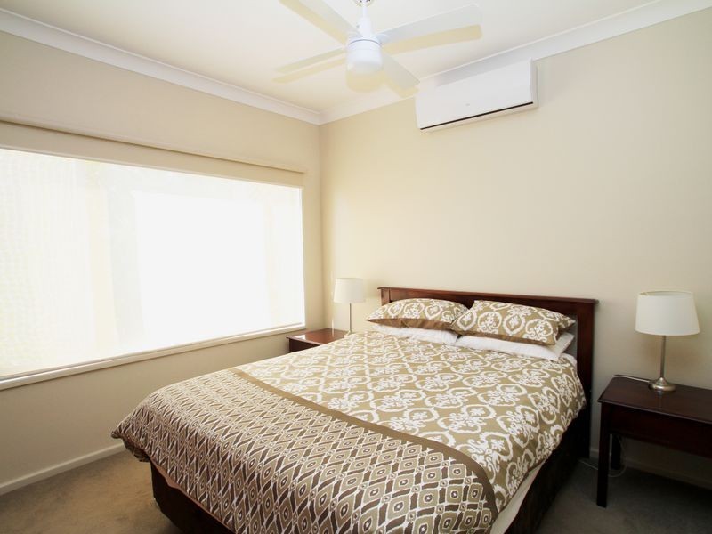 11 Lagoon Crescent, Sussex Inlet NSW 2540
