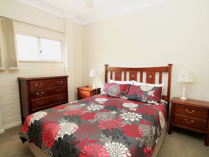 11 Lagoon Crescent, Sussex Inlet NSW 2540