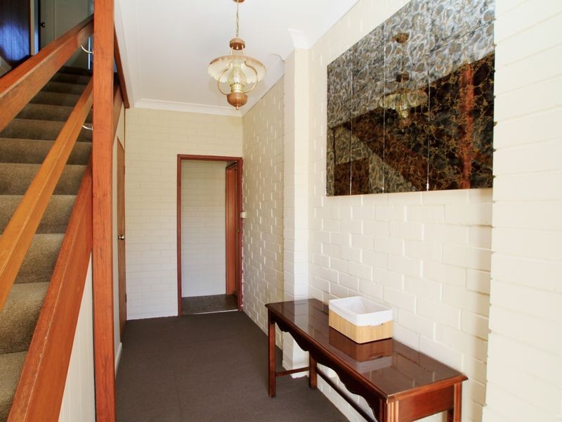 11 Lagoon Crescent, Sussex Inlet NSW 2540