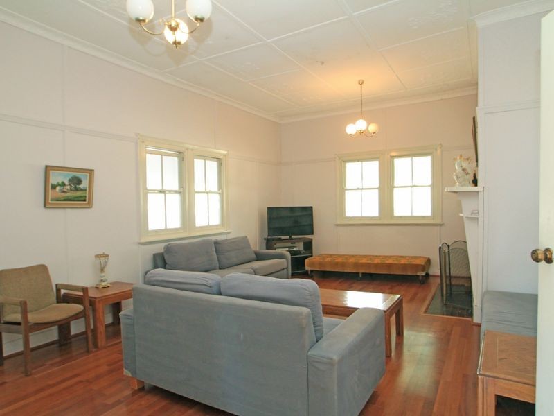 2 Christine Street, Sussex Inlet NSW 2540