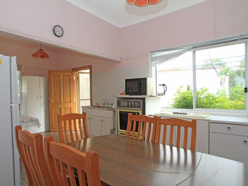 2 Christine Street, Sussex Inlet NSW 2540