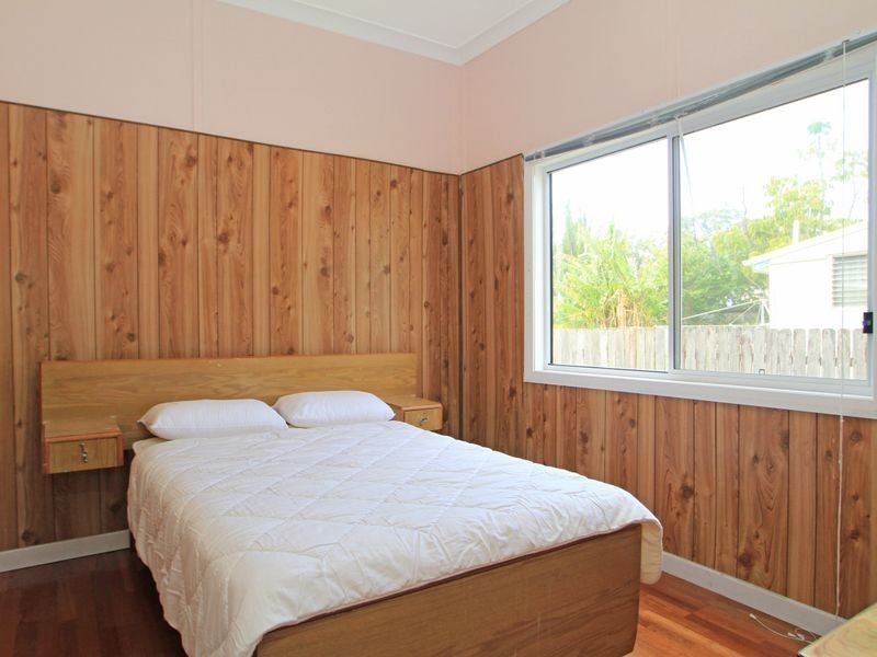 2 Christine Street, Sussex Inlet NSW 2540