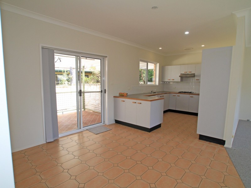13 Inlet Avenue, Sussex Inlet NSW 2540