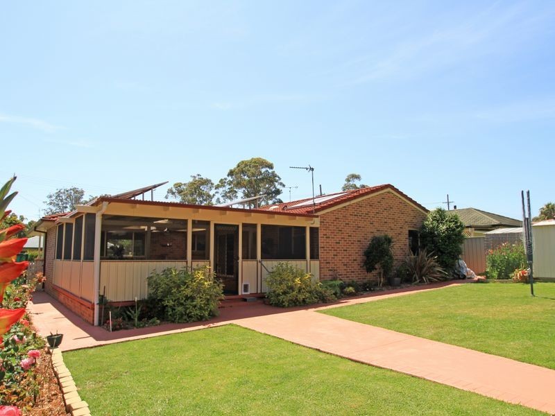 7 Lakeshore Parade, Sussex Inlet NSW 2540